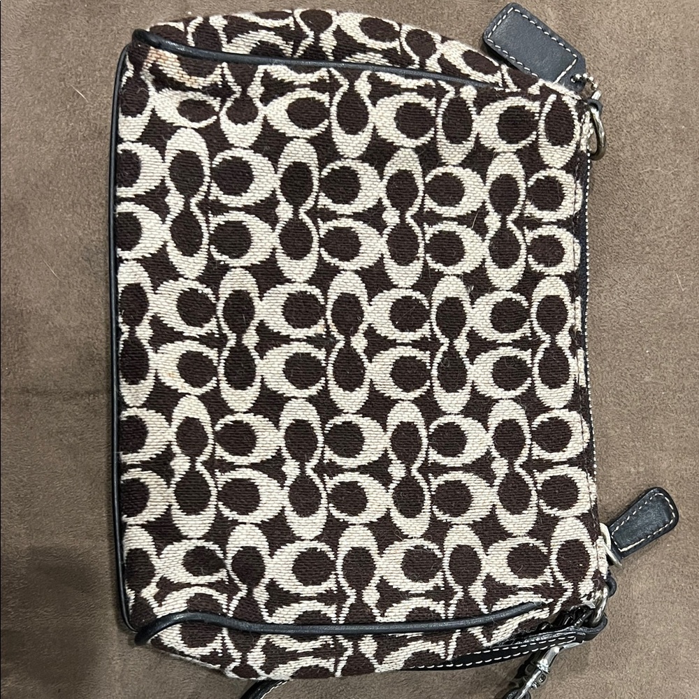 (Final Sale) Vintage Coach Signature Brown and Cream mini purse - Picture 4 of 6